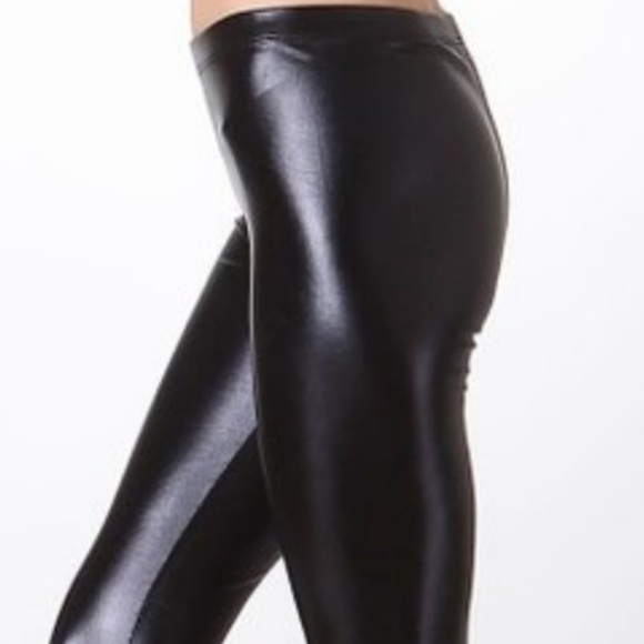 ANGELIKA Black Leggings - Picture 3 of 3